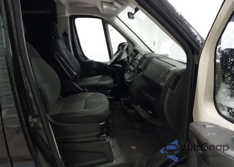 2015 Ram Promaster 2500 High Roof z USA, uszkodzony, nr VIN 3C6TRVCG7FE509695